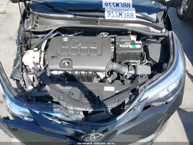 JTNKHMBX0M1119553 Toyota C-HR LE