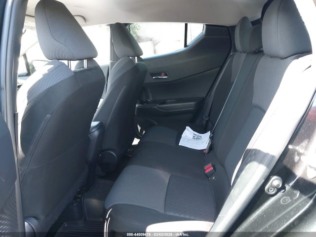 JTNKHMBX0M1119553 Toyota C-HR LE