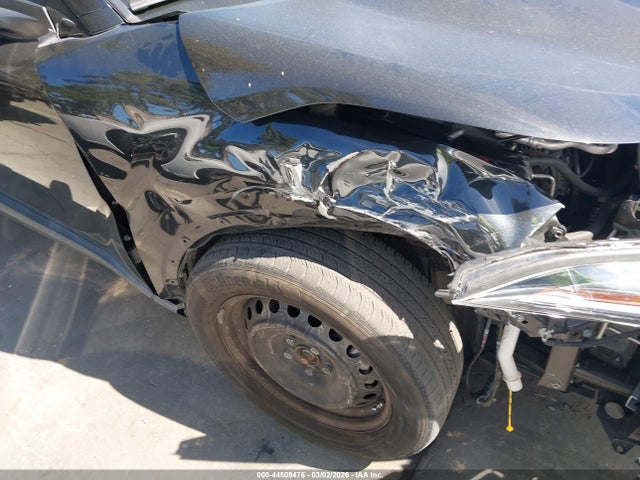 JTNKHMBX0M1119553 Toyota C-HR LE
