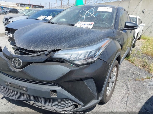JTNKHMBX0M1119553 Toyota C-HR LE