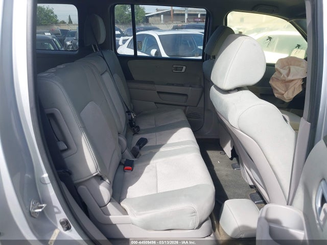 5FNYF3H23FB008208 Honda PILOT LX