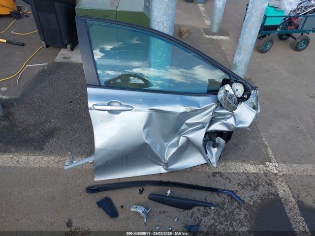 Toyota CAMRY LE 2025 4T1DAACK5SU067606 Image 12