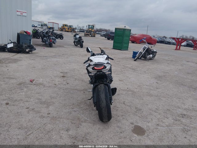 Honda CBR1000 RR 2026 JH2SC7715TK900111 Image 6