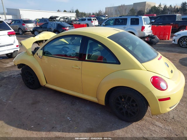 2010 Volkswagen New Beetle 2.5l Final Edition მანქანა იყიდება აუქციონზე, vin: 3VWPW3AG7AM016492, აუქციონის ნომერი: 44509527