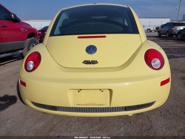 2010 Volkswagen New Beetle 2.5l Final Edition მანქანა იყიდება აუქციონზე, vin: 3VWPW3AG7AM016492, აუქციონის ნომერი: 44509527