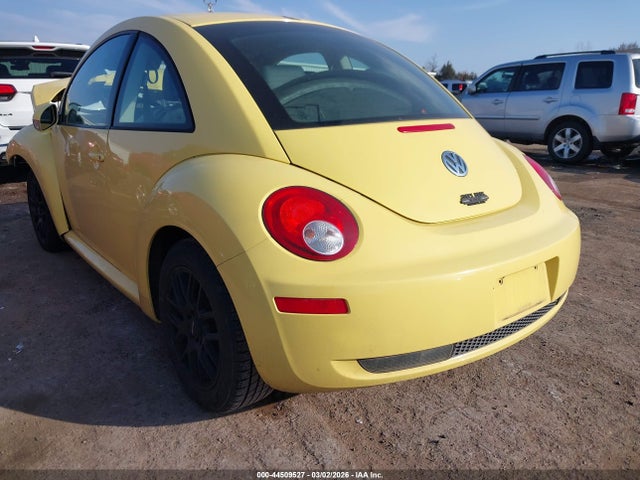 2010 Volkswagen New Beetle 2.5l Final Edition მანქანა იყიდება აუქციონზე, vin: 3VWPW3AG7AM016492, აუქციონის ნომერი: 44509527