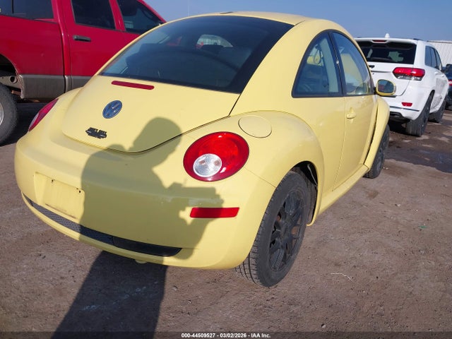 2010 Volkswagen New Beetle 2.5l Final Edition მანქანა იყიდება აუქციონზე, vin: 3VWPW3AG7AM016492, აუქციონის ნომერი: 44509527
