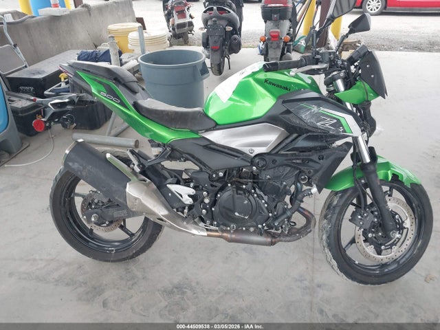 ML5ERGE12RDA22882 Kawasaki Er500