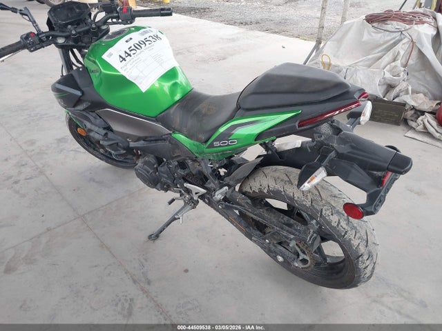 ML5ERGE12RDA22882 Kawasaki Er500