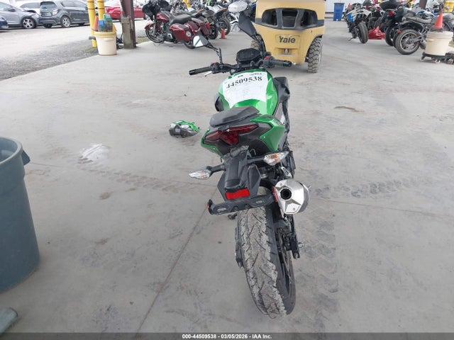 ML5ERGE12RDA22882 Kawasaki Er500