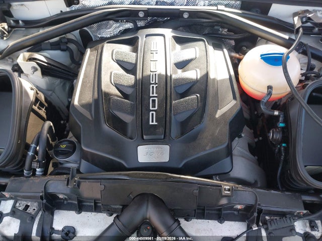 2017 PORSCHE MACAN WP1AG2A58HLB53658 Photo 9