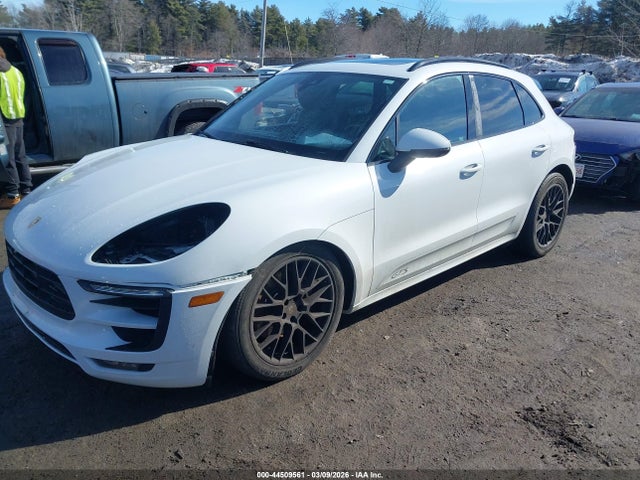 2017 PORSCHE MACAN WP1AG2A58HLB53658 Photo 1