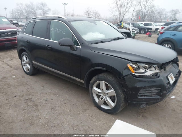 2014 VOLKSWAGEN TOUAREG WVGEP9BP4ED006265