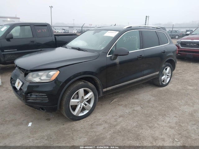 2014 VOLKSWAGEN TOUAREG WVGEP9BP4ED006265 Photo 1