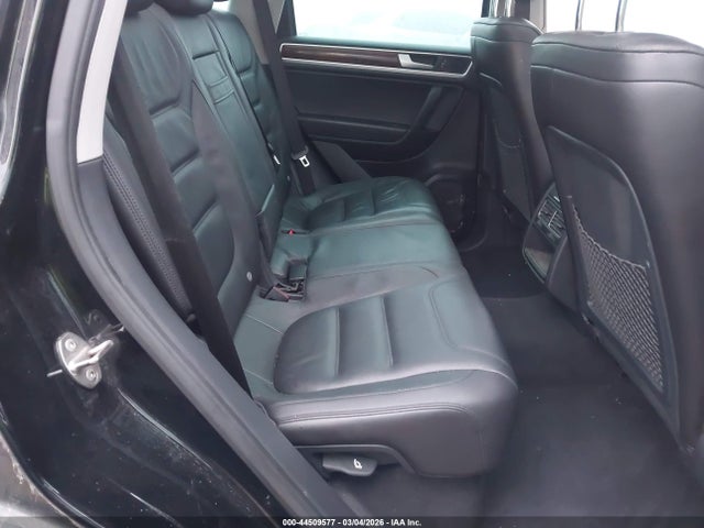 2014 VOLKSWAGEN TOUAREG WVGEP9BP4ED006265 Photo 7