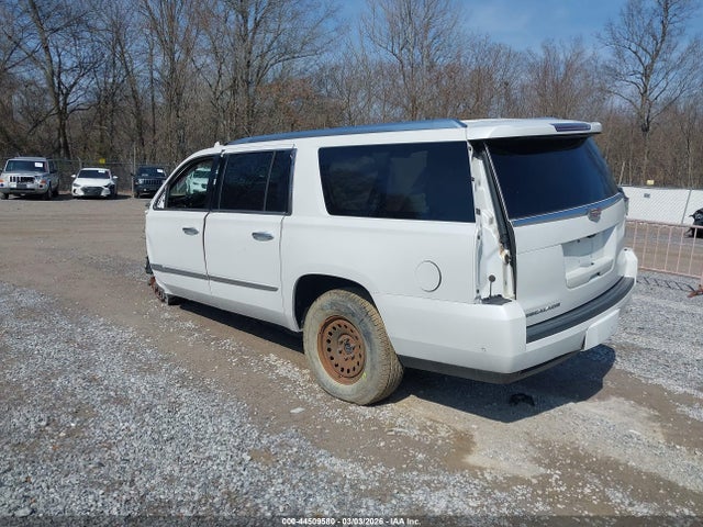2018 CADILLAC ESCALADE ESV 1GYS3HKJ3JR173779 Photo 2