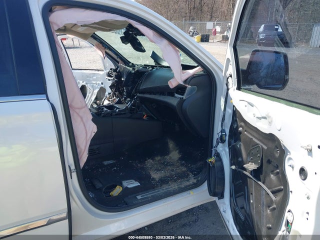 2018 CADILLAC ESCALADE ESV 1GYS3HKJ3JR173779 Photo 4