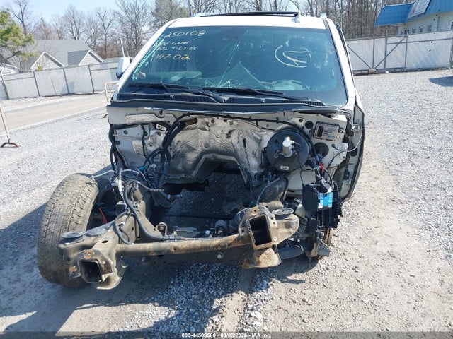 2018 CADILLAC ESCALADE ESV 1GYS3HKJ3JR173779 Photo 5