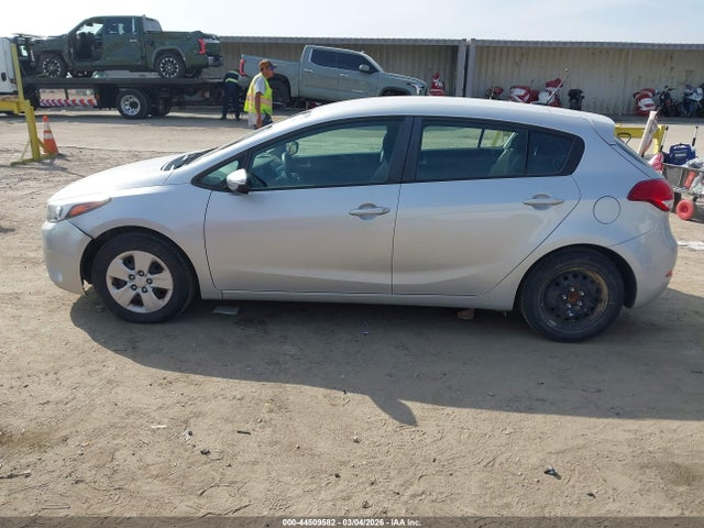 KNAFK5A82H5697334 KIA FORTE LX