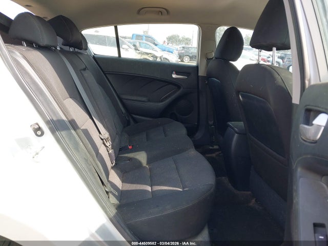 KNAFK5A82H5697334 KIA FORTE LX