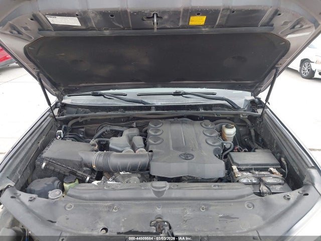 Toyota 4RUNNER SR5 2016 JTEZU5JR8G5119705 Image 10