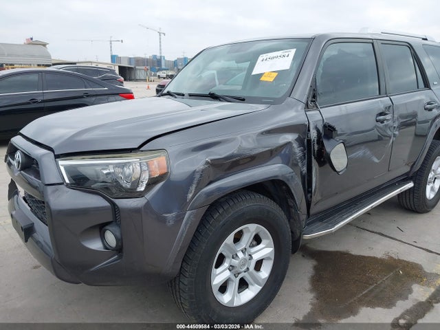 Toyota 4RUNNER SR5 2016 JTEZU5JR8G5119705 Image 18