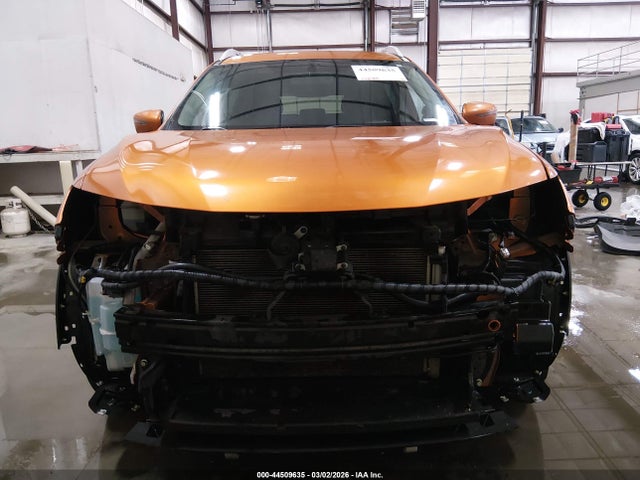 44509635 :رقم المزاد ، JN8AT2MVXHW274803 vin ، 2017 Nissan Rogue Sv مزاد بيع