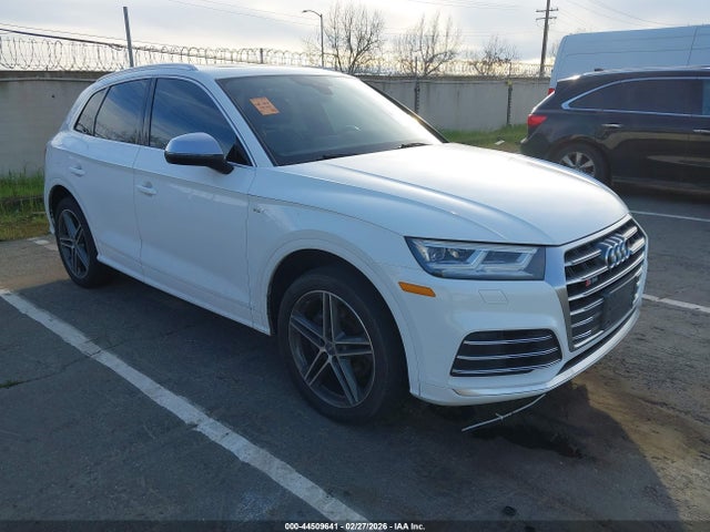 2018 AUDI SQ5 WA1A4AFY6J2009569 Photo 0