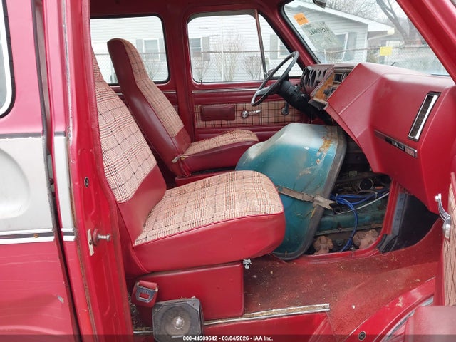 44509642 :رقم المزاد ، 0000TGL2697515841 vin ، 1979 Gmc Rally Stx G25 مزاد بيع
