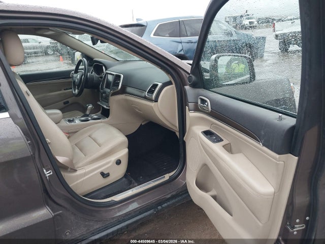 2017 JEEP GRAND CHEROKEE 1C4RJFBG2HC958777 Photo 4