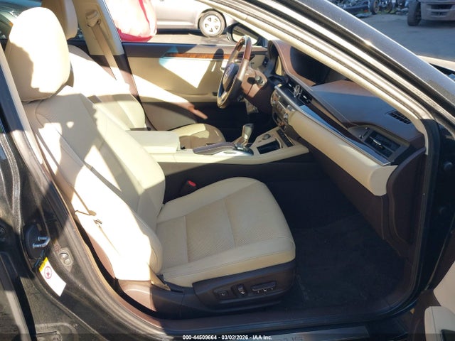 58ABK1GG6GU021647 Lexus ES 350