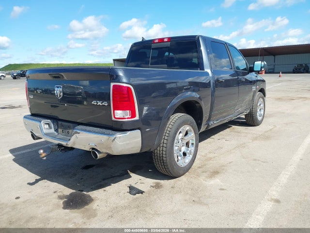 1C6RR7NT4HS799720 RAM 1500 Laramie 4x4 5&#039;7 Box