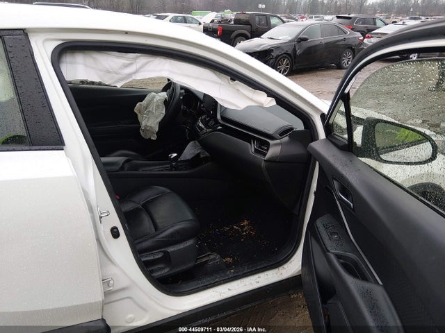 2019 TOYOTA C-HR JTNKHMBXXK1026634 Photo 4