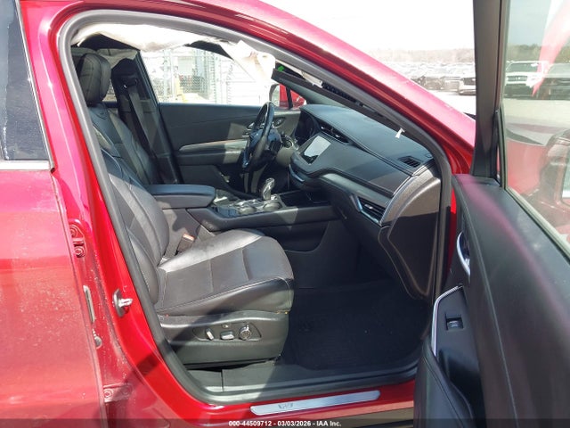 2019 CADILLAC XT4 1GYFZDR49KF102095 Photo 4
