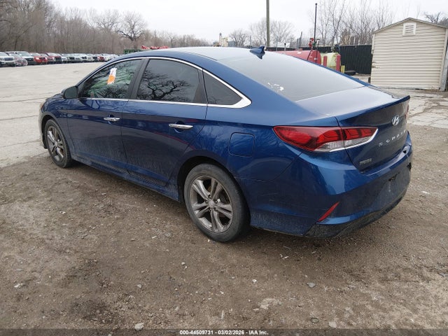 2018 HYUNDAI SONATA 5NPE34AF2JH609618 Photo 2