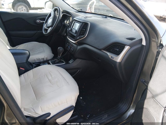 1C4PJLAB6FW660711 Jeep Cherokee Sport