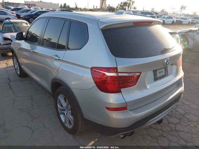 2015 BMW X3 5UXWX7C51F0K34905 Photo 2