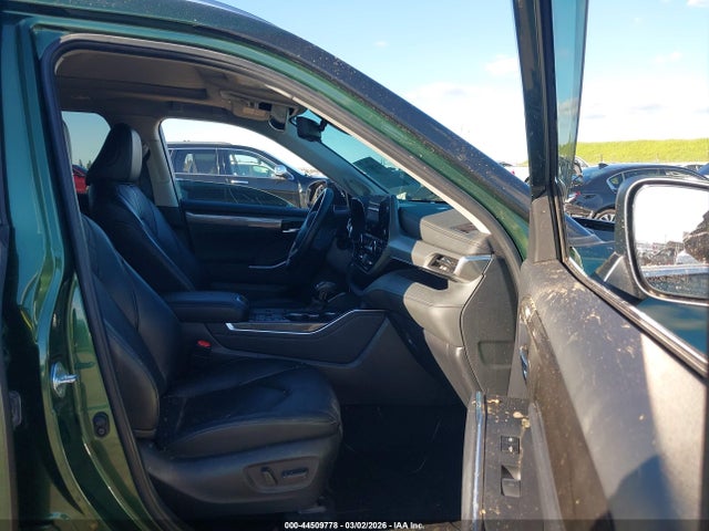 Toyota Highlander Hybrid Platinum 2024 5TDEBRCH4RS609110 Image 5