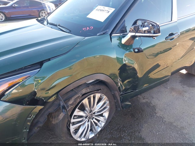 Toyota Highlander Hybrid Platinum 2024 5TDEBRCH4RS609110 Image 6