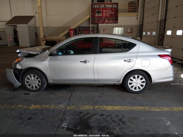 3N1CN7AP3KL872202 Nissan Versa 1.6 Sv