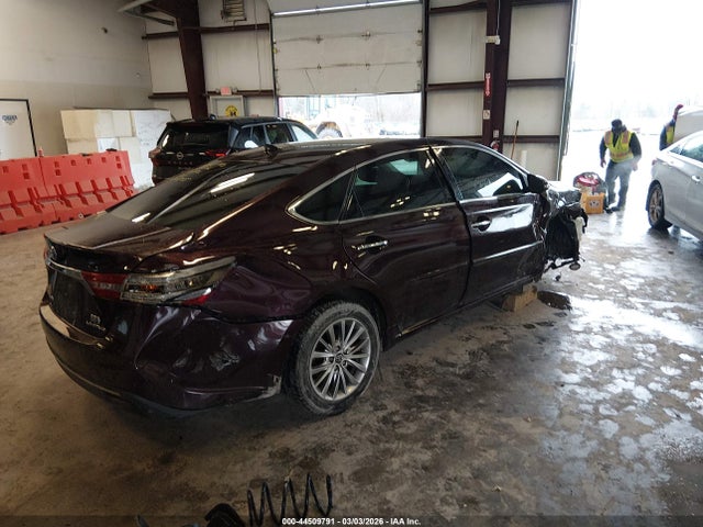 44509791 :رقم المزاد ، 4T1BD1EB0JU061755 vin ، 2018 Toyota Avalon Hybrid Limited مزاد بيع