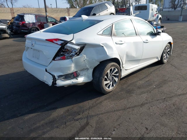 Honda CIVIC EX 2017 2HGFC2F76HH577674 Image 4