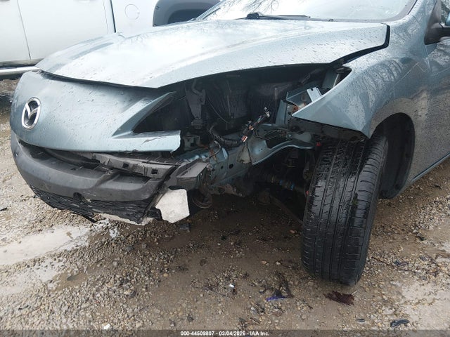 44509807 :رقم المزاد ، JM1BL1UF2B1368603 vin ، 2011 Mazda Mazda3 I Sport مزاد بيع