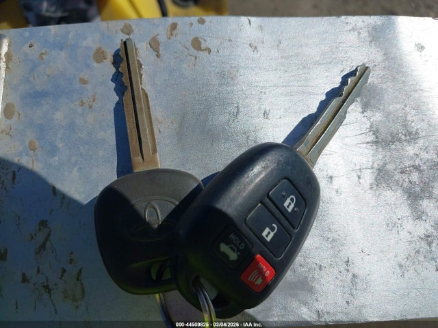 4T1BF1FK3HU385866 Toyota CAMRY SE