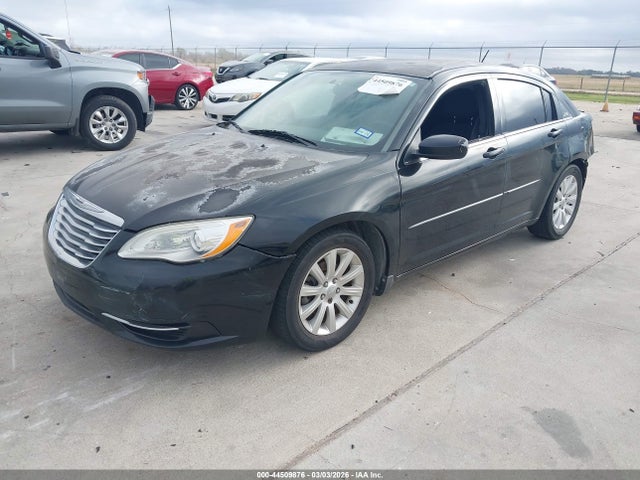 2013 CHRYSLER 200 1C3CCBBB7DN732590 Photo 1