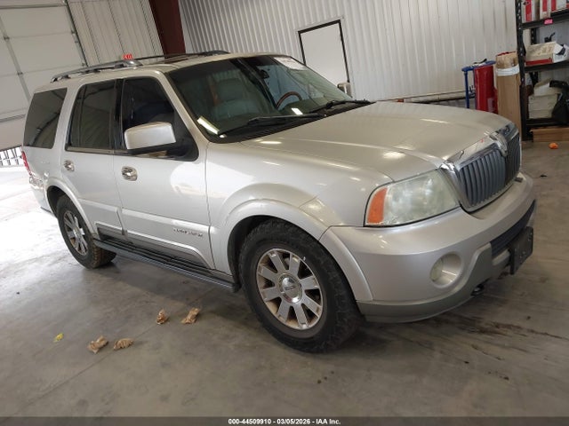Продаж на аукціоні авто 2004 Lincoln Navigator, vin: 5LMFU28RX4LJ41670, номер лоту: 44509910