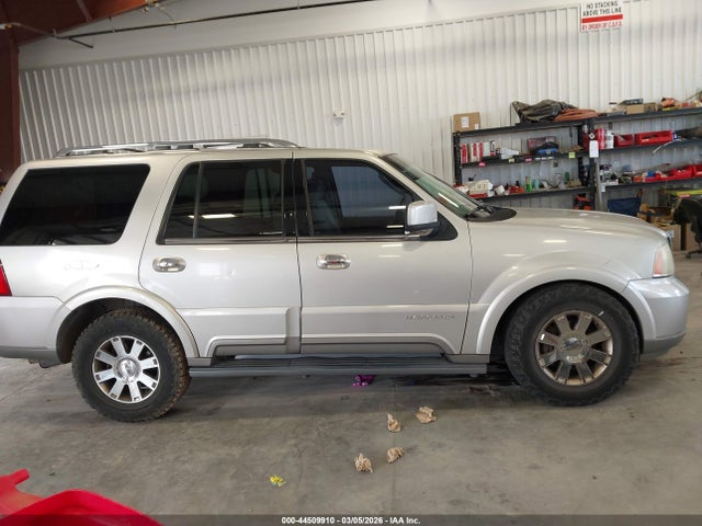 Aukcja sprzedaży 2004 Lincoln Navigator, vin: 5LMFU28RX4LJ41670, numer aukcji: 44509910