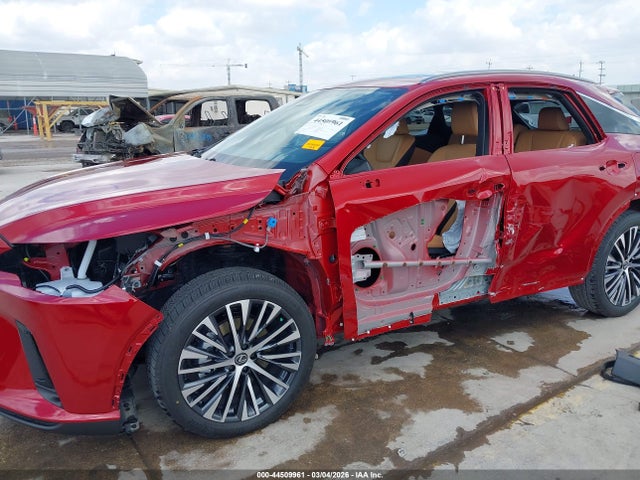 Продажа на аукционе авто 2026 Lexus Rx 350 Premium+, vin: JTJCHMAA6T2037631, номер лота: 44509961