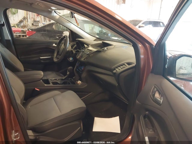 2017 Ford Escape Se მანქანა იყიდება აუქციონზე, vin: 1FMCU0GD8HUC24028, აუქციონის ნომერი: 44509971