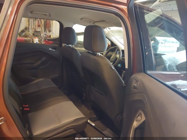 2017 Ford Escape Se მანქანა იყიდება აუქციონზე, vin: 1FMCU0GD8HUC24028, აუქციონის ნომერი: 44509971